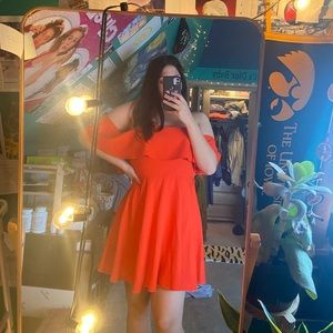 size L mini cap-sleeve dress